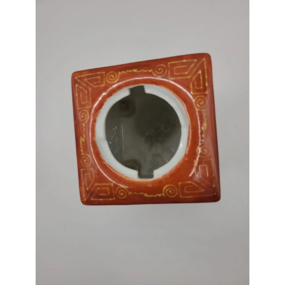 Antique‎ Chinese Porcelain Container